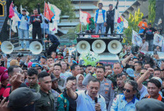 Ribuan Buruh Turun ke Jalan di Semarang, Soroti Outsourcing dan PHK