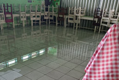 Sekolah Kebanjiran Tiap Musim Hujan, Aktivitas Belajar SDN 07 Kauman Batang Terganggu