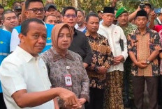 Bupati Yuli Minta Warga Laporkan Rumah Belum Berlistrik, Pemasangan Gratis Diusulkan Tahun 2027