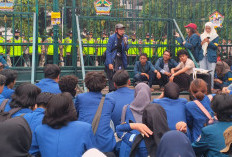 Ratusan Mahasiswa Undip Demo di Kantor Gubernur Jateng, Soroti MBG, Danantara hingga Revisi UU Polri