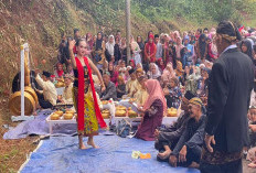 Kebaya, Jarik, dan 6 Gunungan: Gen Z dan Alpha Silurah Batang Ikut Rawat Nyadran Ratusan Tahun