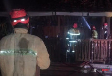 Diduga Korsleting Listrik, Pendopo Rumah Warga Pituruh Purworejo Terbakar