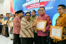 Dari Buta Huruf hingga ABK, Program SDM Antar Walikota Pekalongan Raih Penghargaan Nasional
