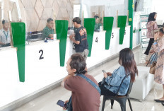 Gadai di Semarang Naik Tajam Jelang Lebaran, Warga Ramai Tebus Perhiasan