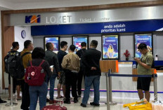 Dua Jam yang Berubah Jadi Tujuh Jam, Kisah Safira Terjebak Banjir di Jalur KA Pekalongan