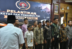PWI Batang Punya Ketua Baru, Bupati Faiz: Hati Nurani Tak Bisa Digantikan AI