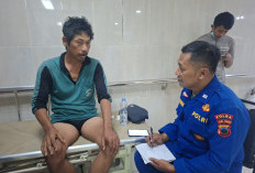 Kapal Nelayan Terbalik Dihantam Ombak Besar di Depan Pelabuhan Pekalongan, 1 Orang Tewas