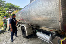 Bea Cukai Gagalkan Penyelundupan di Tol Banyumanik, Rokok Ilegal Senilai Rp2,36 Miliar Dalam Truk Tangki Air