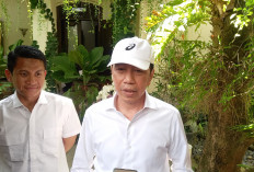 Roy Suryo dan dr Tifa Tak Ditahan Kejari, Begini Tanggapan Jokowi