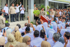 Presiden Prabowo Subianto Kunjungi SMAN 1 Cilacap, Program MBG dan Revitalisasi Sekolah Tuai Apresiasi