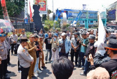 Heboh Demo Makan Bergizi Gratis di Kudus, Bupati Kudus Janji Evaluasi Dapur SPPG 2x24 Jam 