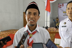 Ishak, Napiter di Lapas Slawi Tegal Terharu saat Mencium Merah Putih