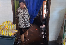 Kepanikan Warga Pabean Pekalongan Saat Banjir Terjang Permukiman, Akibat Tanggul Sungai Bremi Jebol