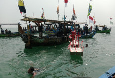 Pesan untuk Pemerintah di Balik Nyadran Laut Roban Timur Batang