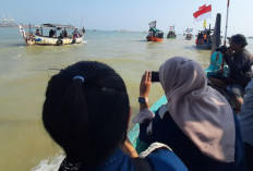 Sedekah Laut Tambaklorok Bertahan di Era Digital, Mahasiswa Pelajari Budaya Nelayan Semarang