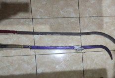 Nongkrong Sambil Bawa Senjata Tajam, Dua Pelajar di Grobogan Digelandang Polisi