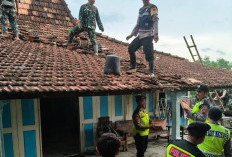 Penghujung Tahun 2025 Berakhir Petaka, Puting Beliung Sapu Rumah Warga Pati