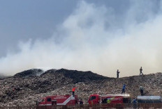 TPS Plosojenar Pati Terbakar, Damkar Butuh 3-4 Hari Padamkan Api