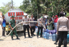 Gelar Baksos Bantuan Air Bersih Warnai Hari Lalu Lintas Bhayangkara Polres Tegal