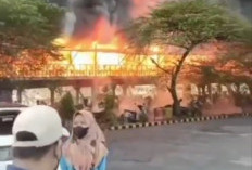 Ratusan Motor di Pabrik Ban di Purworejo Ludes Terbakar, Picu Kepanikan Karyawan dan Warga