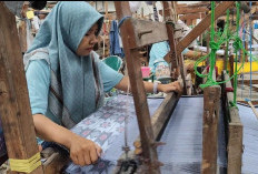 Imbas Perang, Ekspor Sarung Tegal ke Afrika Tersendat