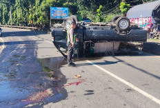 Pick Up Terbalik di Pantura Batang, 3 Orang Luka-luka