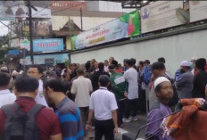 Penertiban Pedagang Takjil di Depan Pasar Klewer Picu Ketegangan