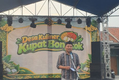 Rawat Tradisi, Warga Desa Bongkok Tegal Adakan Festival Kupat Bongkok 2026, Kadisdikbud Membuka Acara   