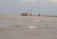Muara Dangkal, Pemkab Batang Keruk 300 Meter Sungai Sambong