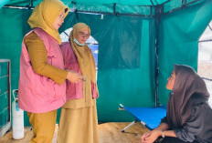 Pengungsi Tanah Bergerak Padasari Tegal Mulai Terserang Batuk, Diare hingga Gatal-Gatal