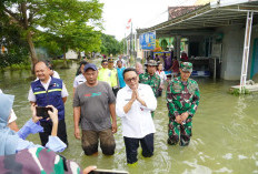 PLT Bupati Pati Risma Tancap Gas, Awali Tugas Perdana Kunjungi Lokasi Banjir 