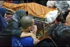 Dikawal Ketat Aparat Polisi, Tahanan Rutan Kudus Melayat Ayahnya yang Meninggal Dunia