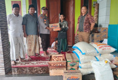Polres Tegal Salurkan Bantuan Sembako kepada Pengungsi Tanah Bergerak Desa Padasari