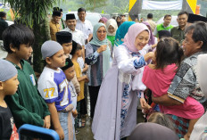 Datangi Pos Pengungsian Padasari Tegal, Rustini Membawa Kebahagian untuk Korban Tanah Bergerak
