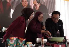 Dapur Alfamart, Chef Isman Ajak Warga Slawi Masak Bareng