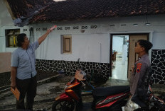 Ledakan di Atap Rumah Warga Wonopringgo Lukai Seorang Kakek