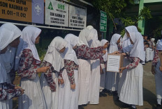 PMI Batang Terima Donasi untuk Korban Bencana NTT, Diawali Siswa SD dan Yamani 