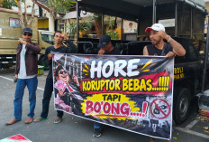 Sindiran Spanduk Antikorupsi Guncang Pati: Suara Kemuakan Warga di Tengah Ujung Tanduk Kasus Hukum Sudewo