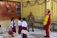 Hanya Dapat 3 Murid Baru, MPLS di SDN Purwoyoso 01 Semarang Tetap Meriah dengan Tema Sirkus dan Seragam Gratis