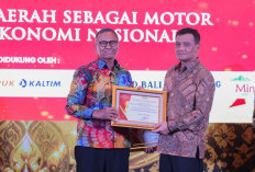 Gubernur Jateng Ahmad Luthfi Raih Penghargaan Penggerak UMKM dan Ekonomi Kreatif di Top Regional Leader 2026