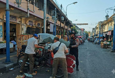 Pemkot Solo Perketat Penataan Pasar Gede, PKL hingga Becak Terlantar Jadi Sasaran Penertiban