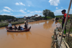 Jembatan Swadaya Sungai Beringin Putus, Ratusan Warga Mangkang Wetan Semarang Terisolasi