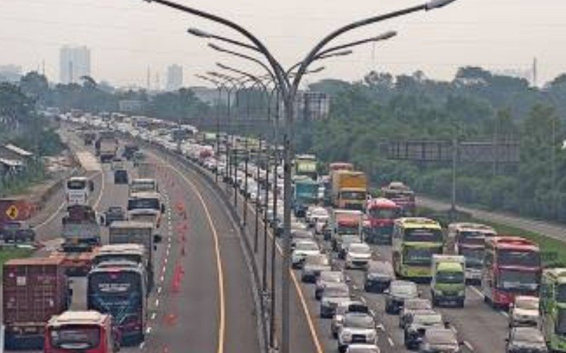 One Way di Tol Jakarta-Cikampek Disetop, Polri Terapkan Contraflow