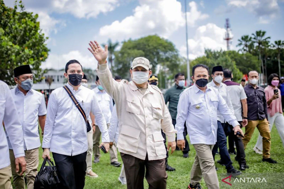 Kunjungan ke Jawa Timur, Prabowo Sowan ke Para Kiai
